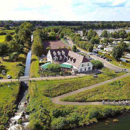 Hotel De Spaenjerd Kinrooi Kültér fotó